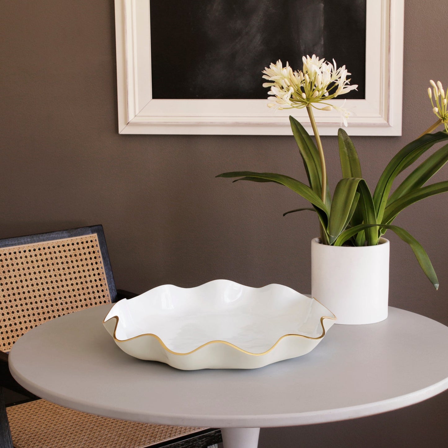Encanto Carola Large Round Platter Cream & White