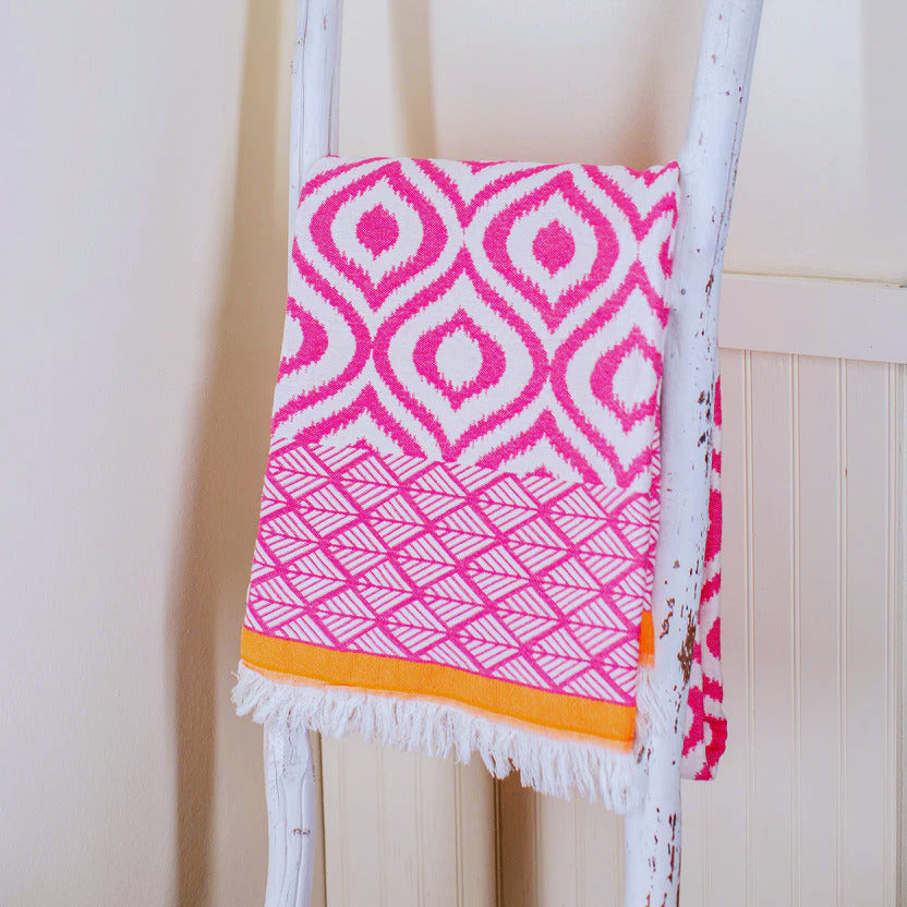 Turkish Cotton Fuchia Eye Pattern Throw